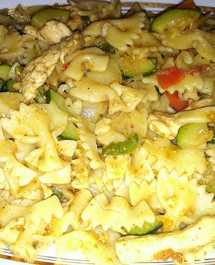 Pâtes aux légumes et poulet
