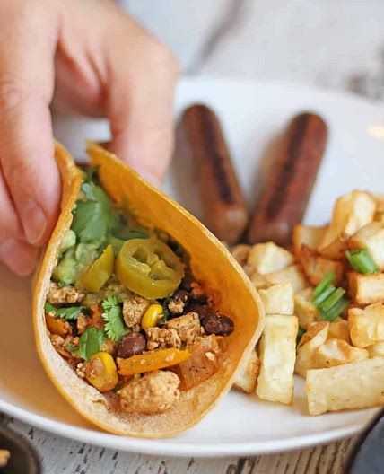 Tofu tacos with black beans