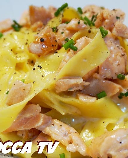 Pasta al salmone affumicato con panna...e ti allunghi di una spanna!