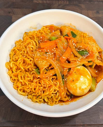 No Rice Cakes? No Problem! Try This Ramyun TTEOKBOKKI Recipe!🔥😋