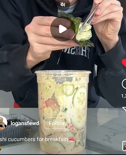 Cucumber nori snack