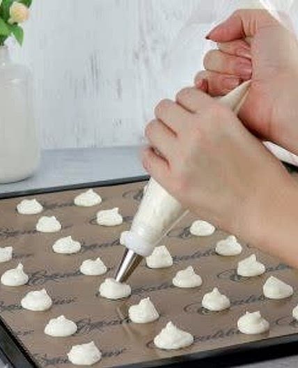 Dehydrated Coconut Yogurt Drops