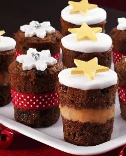 Mini Christmas Cakes