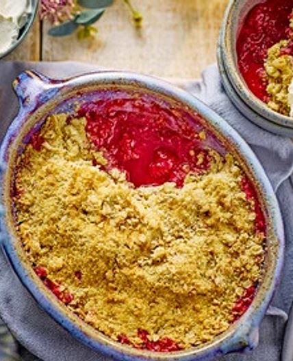 Raspberry & shortbread crumble