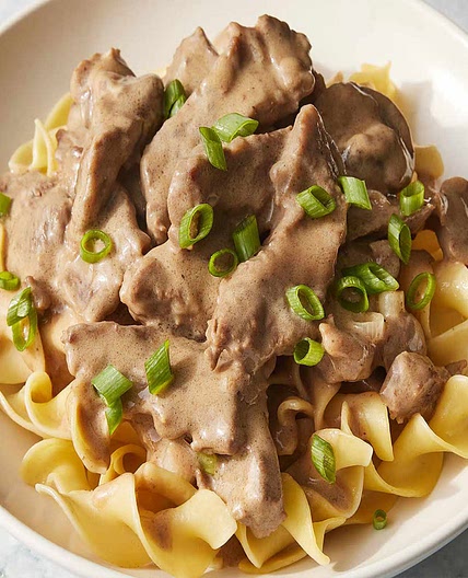 Beef Stroganoff Recipe – Creamy, Tender & Easy to Make | Sharp Blades