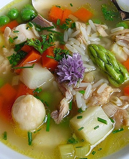 Hühnersuppe
