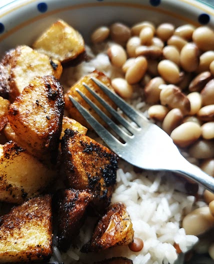 Potato & Rice bowl with lentils and beans