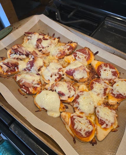 Chicken bacon ranch pizza naan bites