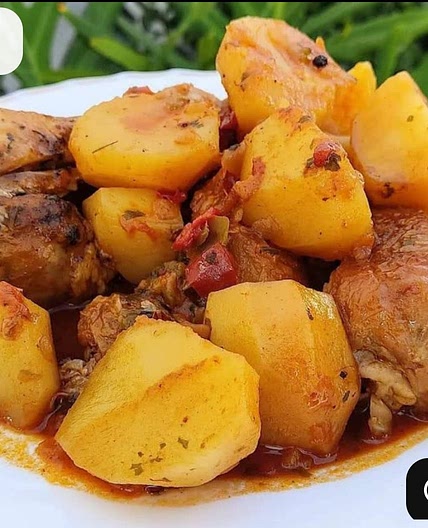 Muslitos en salsa de tomate