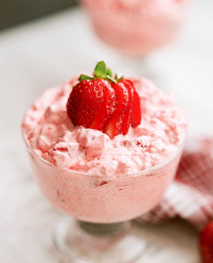 5 Minute Strawberry Jello Salad Recipe