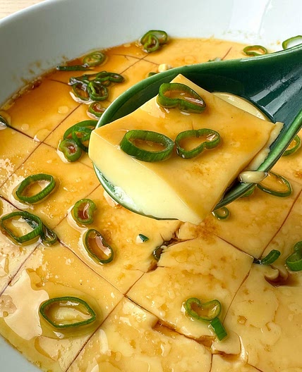 Chinese steamed egg (蒸水蛋) 🥚 This is one of the dishes my family 