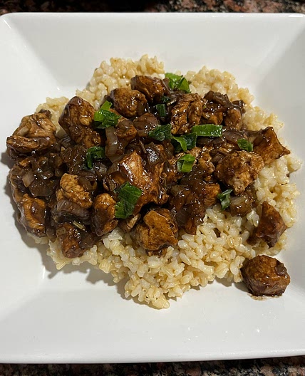 Pollo con salsa de soja