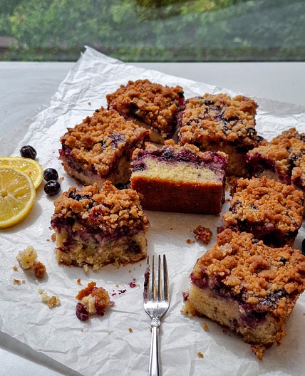 Soft Blueberry Crumb Cake