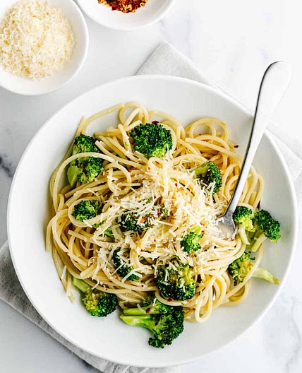 Mom's Broccoli Spaghetti