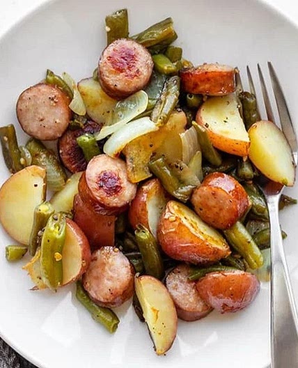 Sheet Pan Kielbasa Potatoes and Green Beans