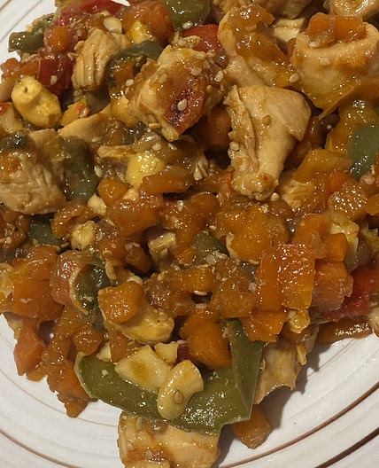Pollo con verduras y anacardos a la soja y miel
