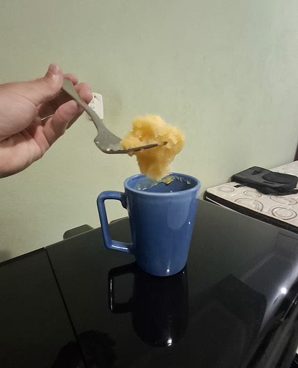 Bolo de caneca de limão