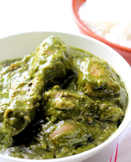 Cilantro Chicken (Hariyali Chicken Curry)