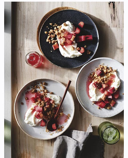 DECONSTRUCTED RHUBARB CHEESECAKE WITH MACADAMIA CRUMBLE