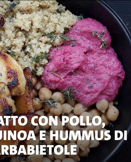 Piatto con pollo, quinoa e hummus di barbabietole
