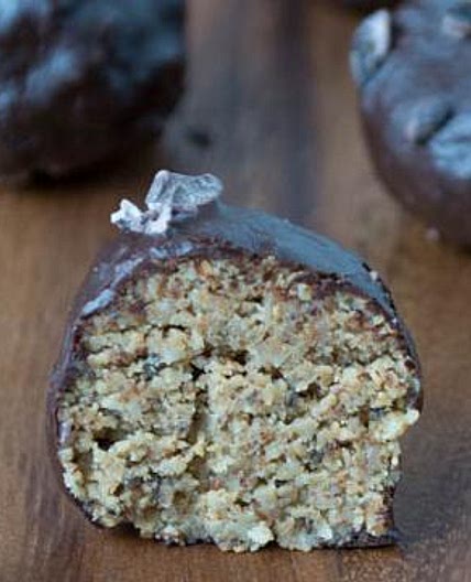 Sugar-Free Chocolate Hazelnut Energy Bites