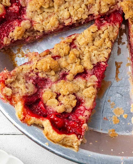Strawberry Crumble Pie