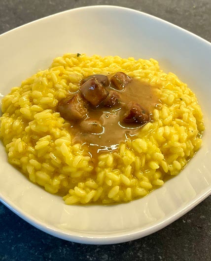 Risotto Milanese con Salsiccia Toscana (