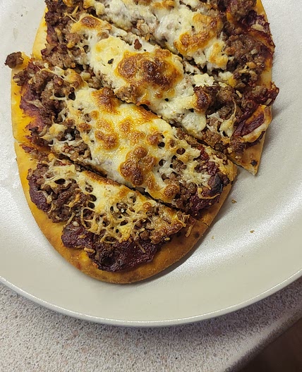 Sausage naanizza