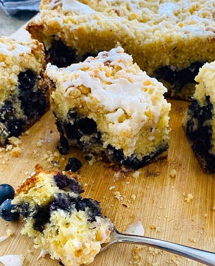 Muffin Cake with Blueberries