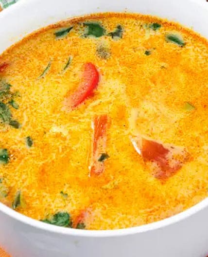 Thai-Currysoße mit Kokosmilch