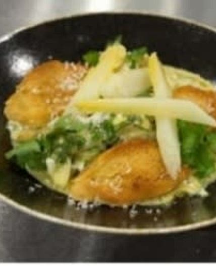 Spargelsalat mit Brotchips