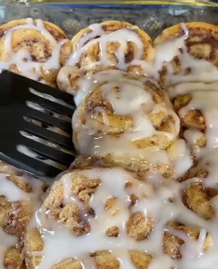 Ooey Gooey - Cinnamon Rolls