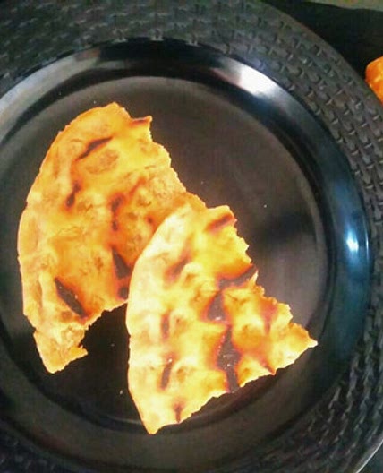 गुजराती गुड़ की रोटी (gujarati gur ki roti recipe in Hindi)