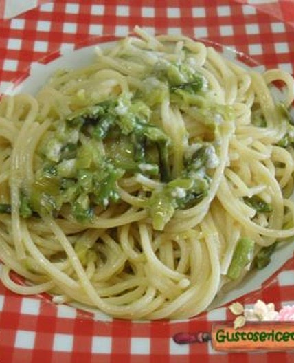 Spaghetti asparagi e zucchine al gorgonzola