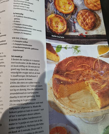 Nartjie en amandelstroopkoek