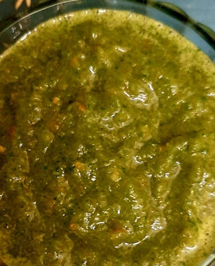धनिया टमाटर की चटनी (dhaniya tamatar ki chutney recipe in Hindi)