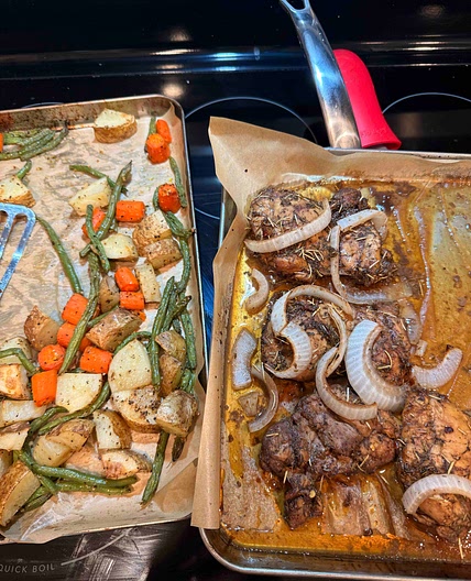 Roasted Balsamic Chicken Thighs w Veggies