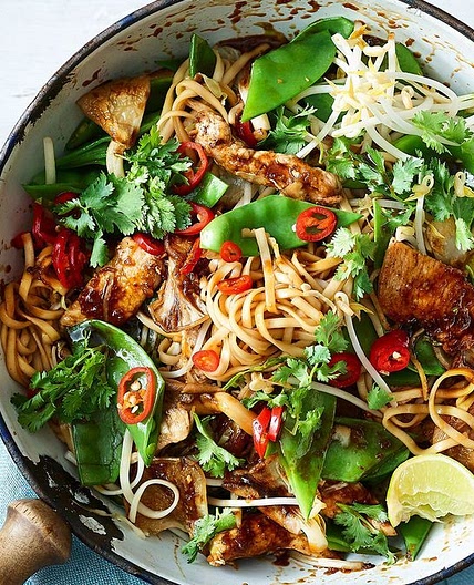Healthy chicken chow mein