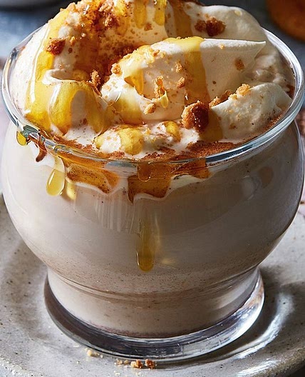 Slow-cooker gingerbread cafe latte
