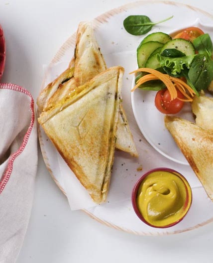 Cheeseburger jaffle