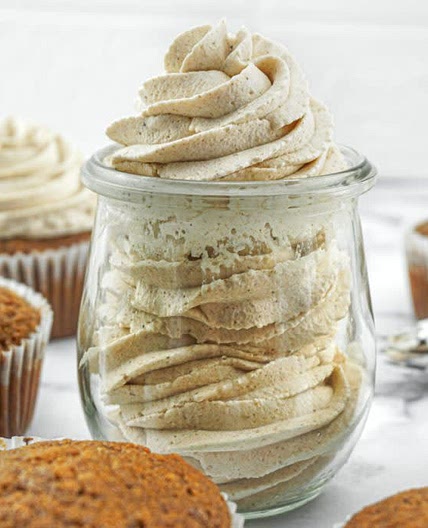 Homemade Spiced Whipped Cream