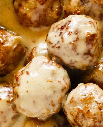Slow cooker Swedish meatballs recipe