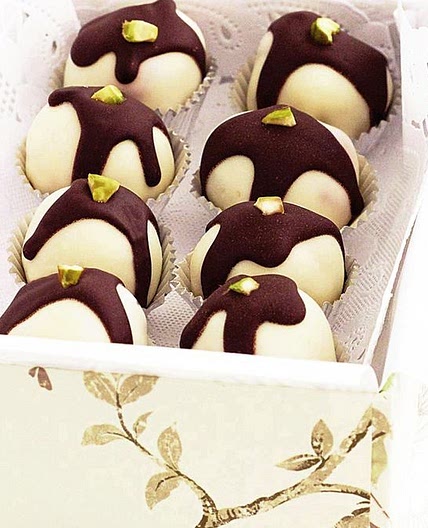 Turkish delight & pistachio truffles