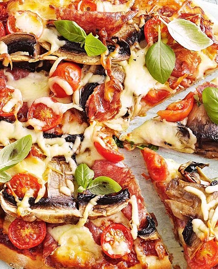 Easy, cheesy salami and mushroom pizza