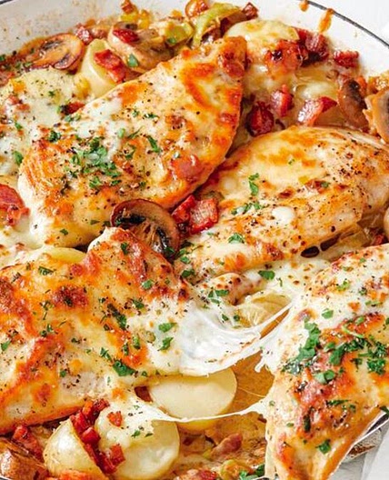 One-pan cheese and bacon smothered chicken recipe