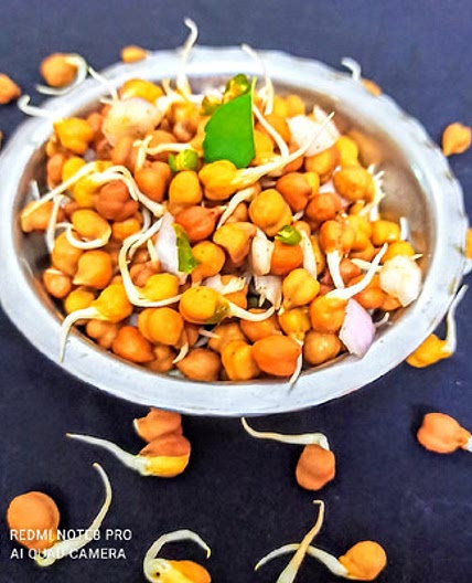 अंकुरित चने का सलाद (Ankurit chane ka salad recipe in Hindi)