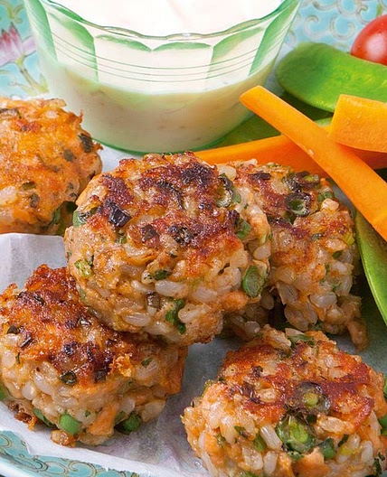 Brown rice and salmon patties