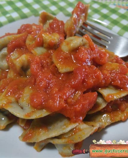 Cappelletti al radicchio e ricotta