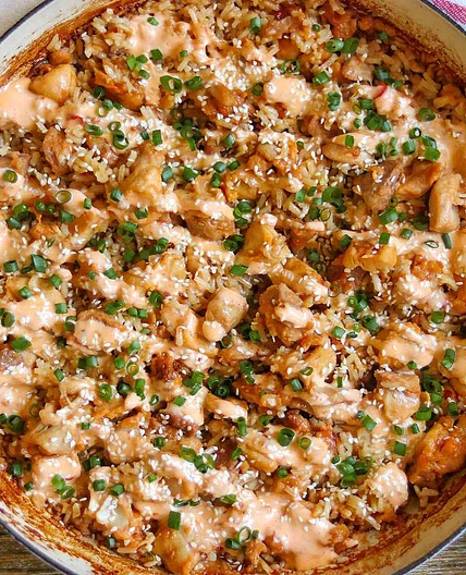 This Bang Bang Chicken Casserole Is Here to Level Up Your Weeknight Dinner Routine