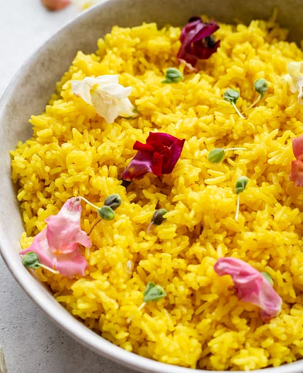 20-Minute Garlic Turmeric Rice